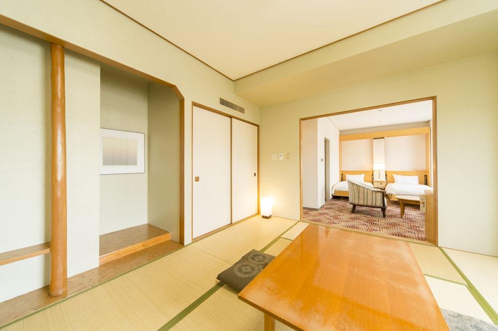 Hotel Century21 Hiroshima Exteriör bild